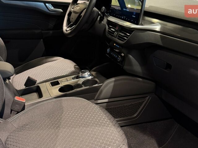 Форд Куга, объемом двигателя 2.49 л и пробегом 0 тыс. км за 39010 $, фото 25 на Automoto.ua