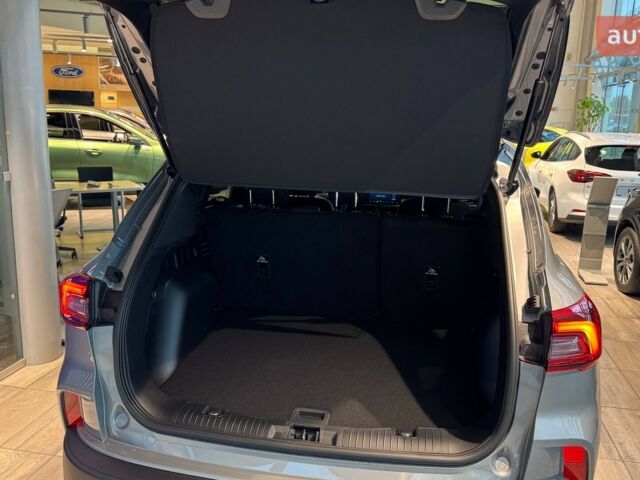 Форд Куга, объемом двигателя 2.49 л и пробегом 0 тыс. км за 35353 $, фото 6 на Automoto.ua