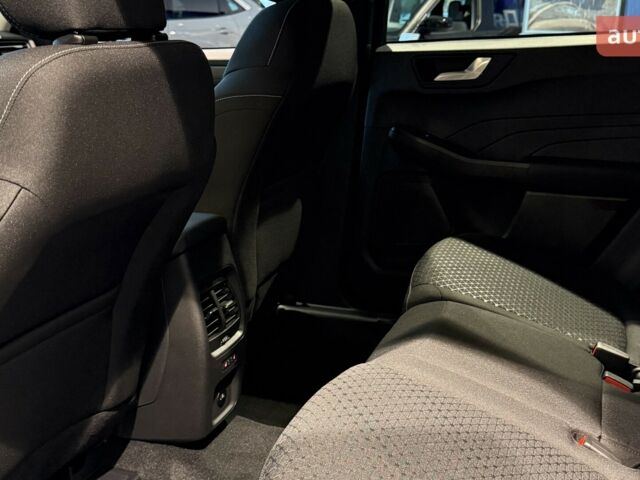 Форд Куга, объемом двигателя 2.49 л и пробегом 0 тыс. км за 39010 $, фото 17 на Automoto.ua