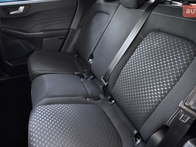 Форд Куга, объемом двигателя 1.5 л и пробегом 0 тыс. км за 31902 $, фото 17 на Automoto.ua