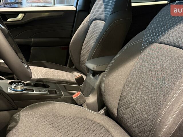 Форд Куга, объемом двигателя 2.49 л и пробегом 0 тыс. км за 39010 $, фото 15 на Automoto.ua