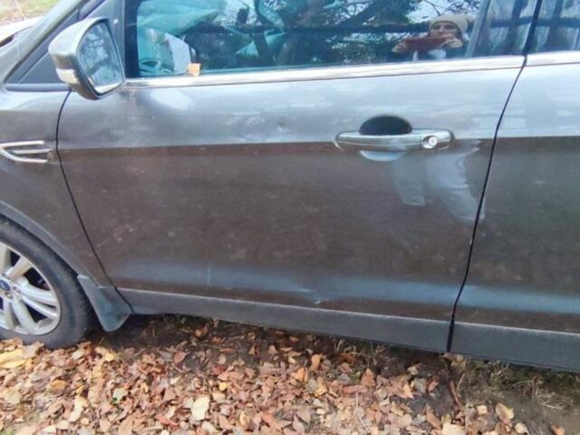 Серый Форд Куга, объемом двигателя 0 л и пробегом 75 тыс. км за 11500 $, фото 7 на Automoto.ua