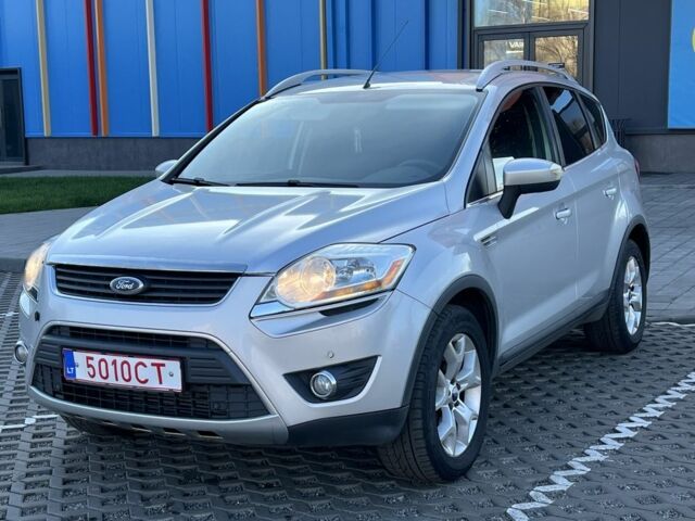 Серый Форд Куга, объемом двигателя 2 л и пробегом 290 тыс. км за 4400 $, фото 1 на Automoto.ua