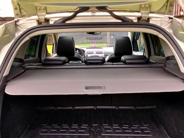 Серый Форд Куга, объемом двигателя 2 л и пробегом 401 тыс. км за 8000 $, фото 2 на Automoto.ua