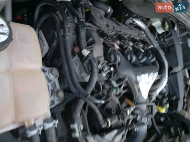 Серый Форд Куга, объемом двигателя 2 л и пробегом 268 тыс. км за 9199 $, фото 32 на Automoto.ua