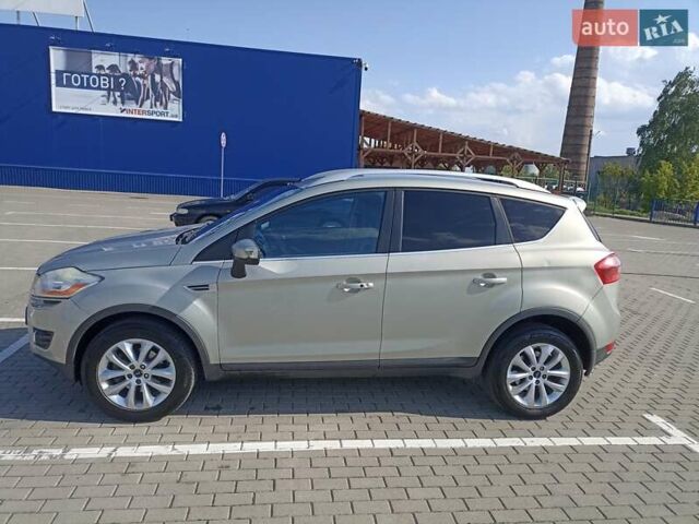 Сірий Форд Куга, об'ємом двигуна 2 л та пробігом 170 тис. км за 8000 $, фото 1 на Automoto.ua