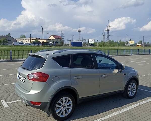 Сірий Форд Куга, об'ємом двигуна 2 л та пробігом 170 тис. км за 8000 $, фото 3 на Automoto.ua