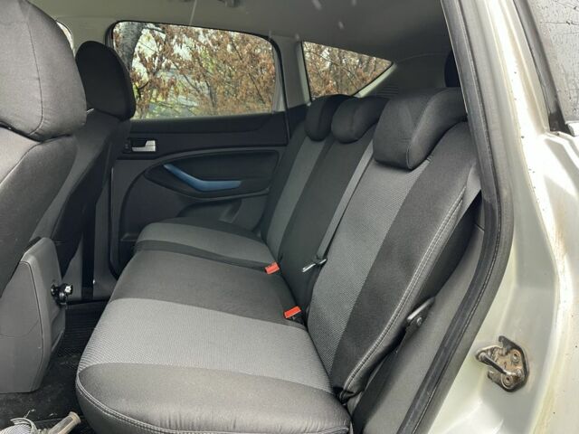 Форд Куга 2008 в Кривом Роге на Automoto.ua Серый Форд Куга, объемом двигателя 2 л и пробегом 290 тыс. км за 4500 $, фото 15 на Automoto.ua