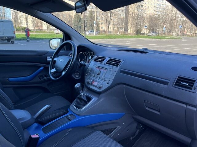 Серый Форд Куга, объемом двигателя 2 л и пробегом 290 тыс. км за 4400 $, фото 9 на Automoto.ua