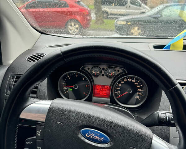 Сірий Форд Куга, об'ємом двигуна 2 л та пробігом 318 тис. км за 8700 $, фото 9 на Automoto.ua