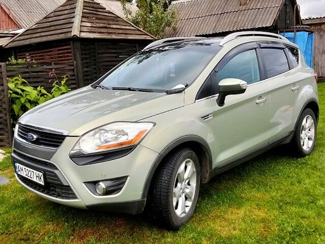 Серый Форд Куга, объемом двигателя 2 л и пробегом 401 тыс. км за 8000 $, фото 6 на Automoto.ua