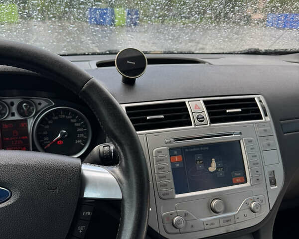 Сірий Форд Куга, об'ємом двигуна 2 л та пробігом 222 тис. км за 9300 $, фото 15 на Automoto.ua