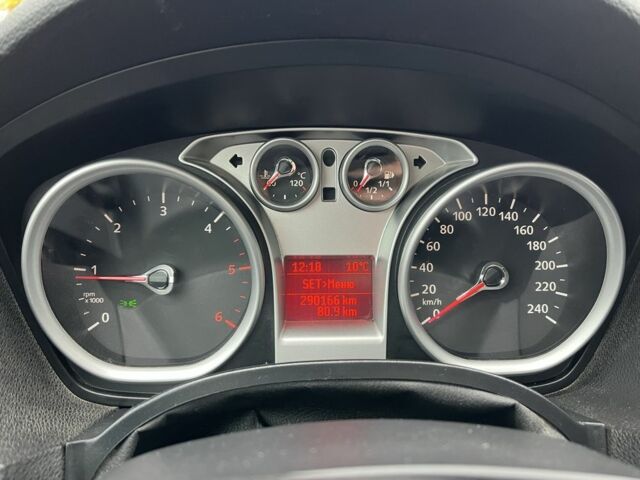 Форд Куга 2008 в Кривом Роге на Automoto.ua Серый Форд Куга, объемом двигателя 2 л и пробегом 290 тыс. км за 4500 $, фото 10 на Automoto.ua