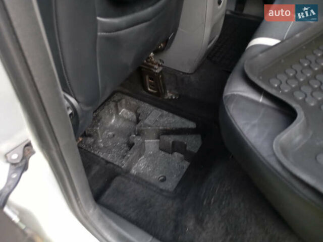 Серый Форд Куга, объемом двигателя 2 л и пробегом 268 тыс. км за 9199 $, фото 10 на Automoto.ua