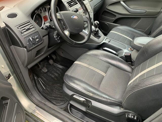 Серый Форд Куга, объемом двигателя 0 л и пробегом 219 тыс. км за 5600 $, фото 3 на Automoto.ua