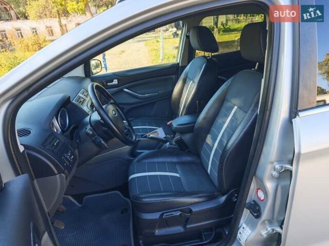 Сірий Форд Куга, об'ємом двигуна 2 л та пробігом 260 тис. км за 9950 $, фото 10 на Automoto.ua