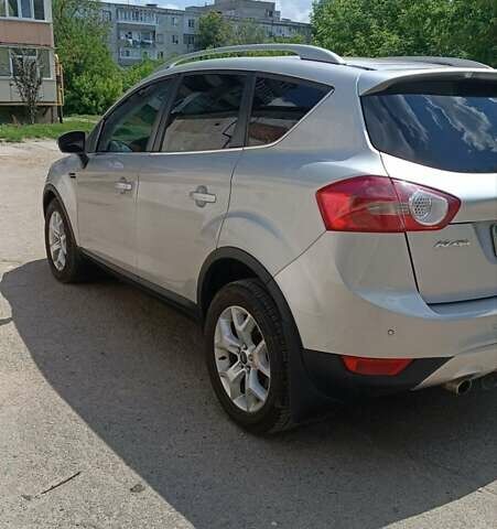 Серый Форд Куга, объемом двигателя 2.52 л и пробегом 223 тыс. км за 9500 $, фото 4 на Automoto.ua