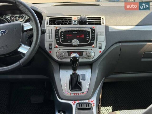 Серый Форд Куга, объемом двигателя 2.52 л и пробегом 115 тыс. км за 9900 $, фото 35 на Automoto.ua