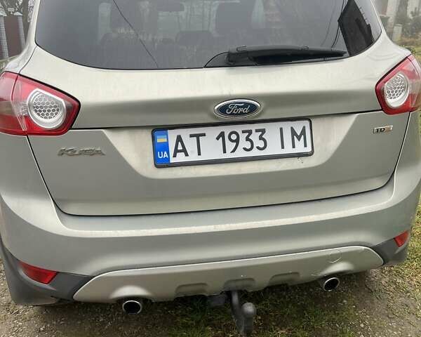 Сірий Форд Куга, об'ємом двигуна 2 л та пробігом 247 тис. км за 11000 $, фото 2 на Automoto.ua