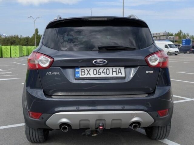 Форд Куга 2010 в Каменце-Подольском на Automoto.ua Серый Форд Куга, объемом двигателя 2 л и пробегом 186 тыс. км за 11200 $, фото 2 на Automoto.ua