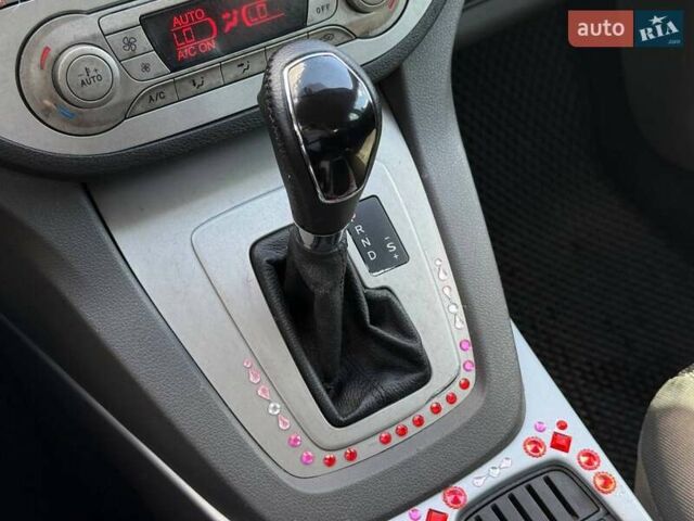 Серый Форд Куга, объемом двигателя 2.52 л и пробегом 115 тыс. км за 9900 $, фото 42 на Automoto.ua