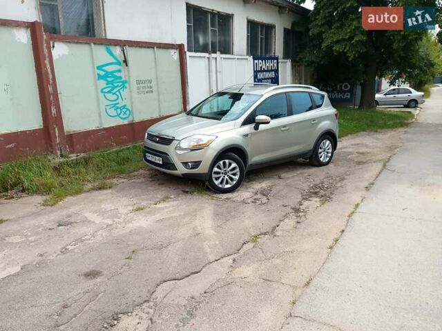 Сірий Форд Куга, об'ємом двигуна 2 л та пробігом 290 тис. км за 10250 $, фото 8 на Automoto.ua