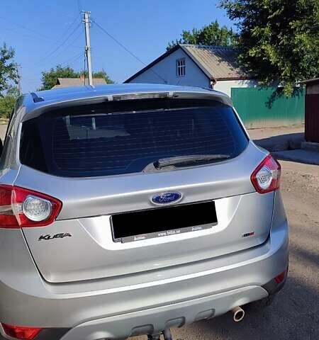 Сірий Форд Куга, об'ємом двигуна 2 л та пробігом 223 тис. км за 10200 $, фото 2 на Automoto.ua