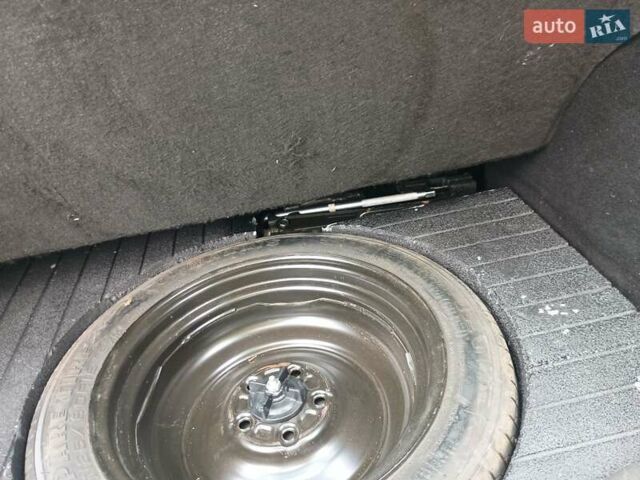 Сірий Форд Куга, об'ємом двигуна 2 л та пробігом 290 тис. км за 10250 $, фото 9 на Automoto.ua