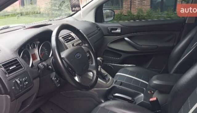 Серый Форд Куга, объемом двигателя 2.5 л и пробегом 260 тыс. км за 7600 $, фото 1 на Automoto.ua