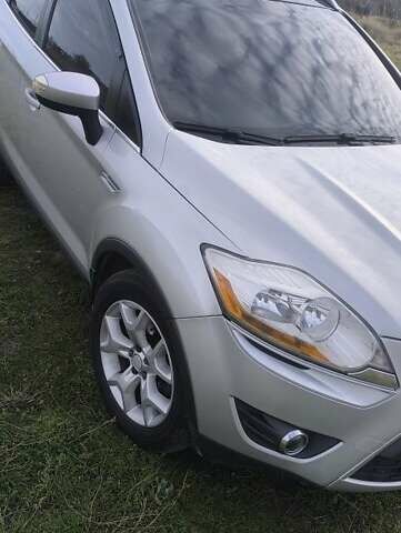 Серый Форд Куга, объемом двигателя 2.5 л и пробегом 230 тыс. км за 10300 $, фото 1 на Automoto.ua