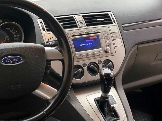 Сірий Форд Куга, об'ємом двигуна 2 л та пробігом 277 тис. км за 10398 $, фото 4 на Automoto.ua