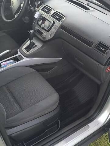 Серый Форд Куга, объемом двигателя 2.5 л и пробегом 230 тыс. км за 10300 $, фото 8 на Automoto.ua