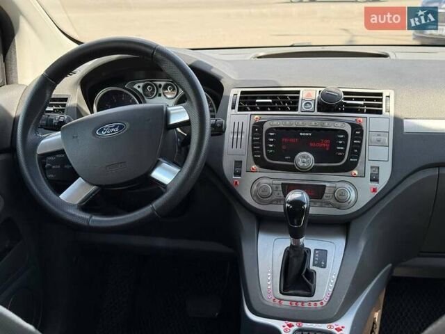 Серый Форд Куга, объемом двигателя 2.52 л и пробегом 115 тыс. км за 9900 $, фото 34 на Automoto.ua