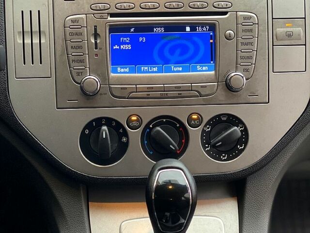 Сірий Форд Куга, об'ємом двигуна 2 л та пробігом 277 тис. км за 10398 $, фото 6 на Automoto.ua