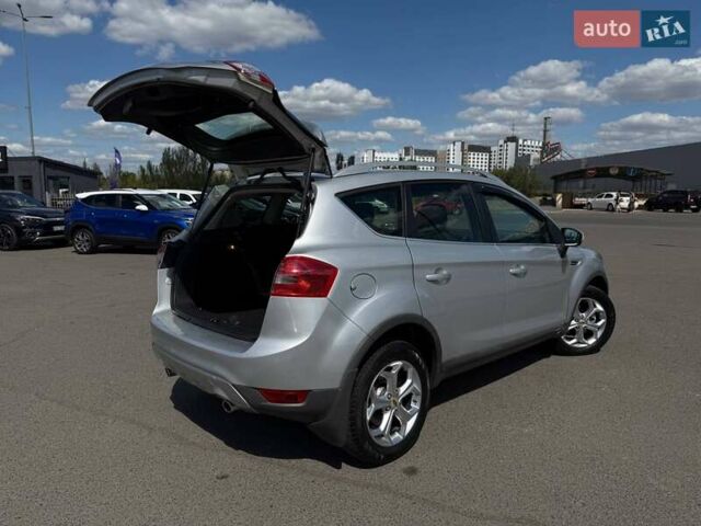 Серый Форд Куга, объемом двигателя 2.52 л и пробегом 115 тыс. км за 9900 $, фото 23 на Automoto.ua
