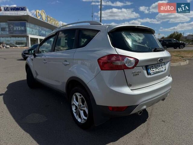 Серый Форд Куга, объемом двигателя 2.52 л и пробегом 115 тыс. км за 9900 $, фото 22 на Automoto.ua