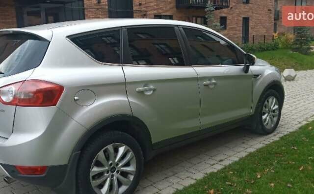 Серый Форд Куга, объемом двигателя 2.5 л и пробегом 260 тыс. км за 7600 $, фото 8 на Automoto.ua
