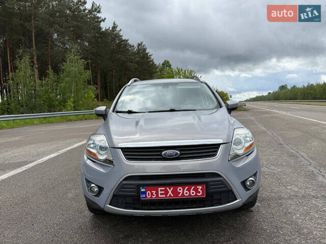 Серый Форд Куга, объемом двигателя 2 л и пробегом 251 тыс. км за 10600 $, фото 3 на Automoto.ua