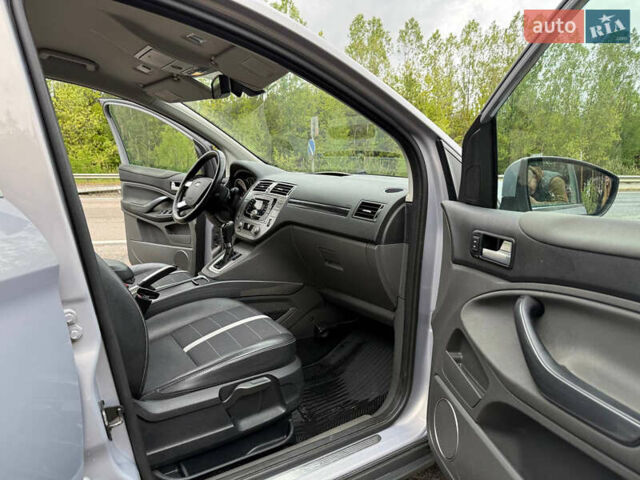 Серый Форд Куга, объемом двигателя 2 л и пробегом 251 тыс. км за 10600 $, фото 26 на Automoto.ua