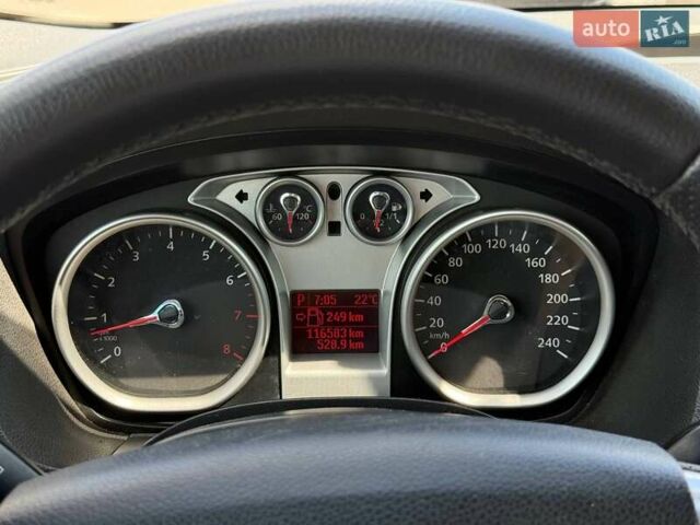 Серый Форд Куга, объемом двигателя 2.52 л и пробегом 115 тыс. км за 9900 $, фото 36 на Automoto.ua