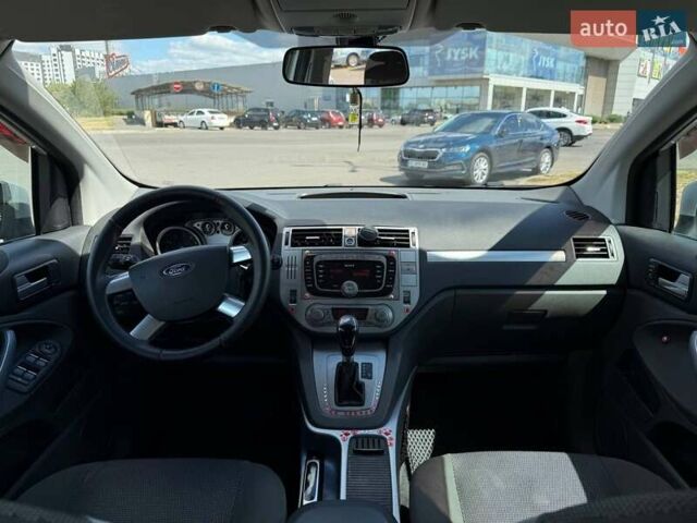 Серый Форд Куга, объемом двигателя 2.52 л и пробегом 115 тыс. км за 9900 $, фото 33 на Automoto.ua