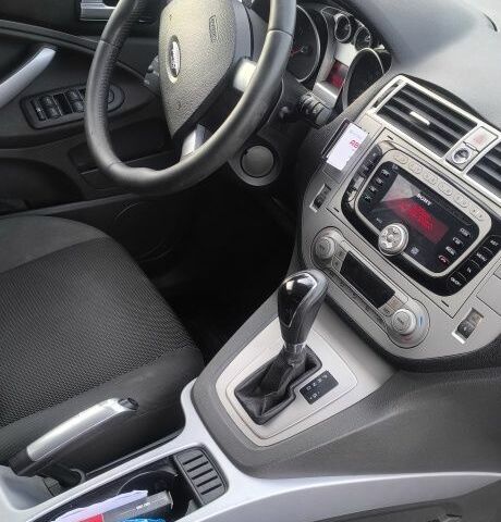 Серый Форд Куга, объемом двигателя 2.5 л и пробегом 230 тыс. км за 10300 $, фото 10 на Automoto.ua