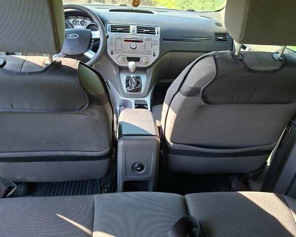 Серый Форд Куга, объемом двигателя 2 л и пробегом 249 тыс. км за 10300 $, фото 14 на Automoto.ua