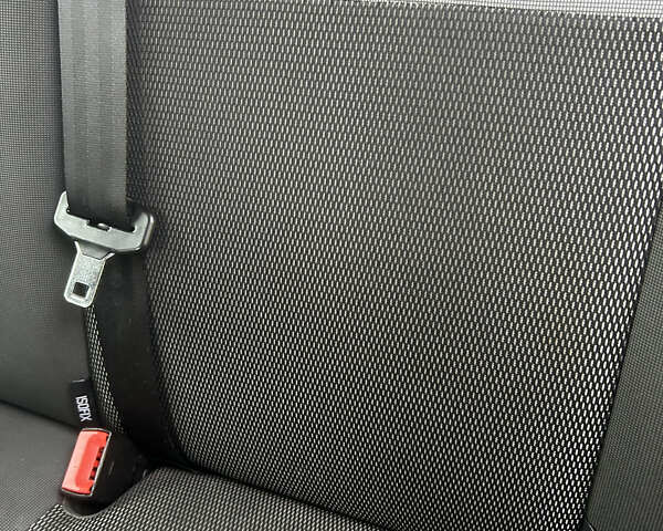 Сірий Форд Куга, об'ємом двигуна 2 л та пробігом 187 тис. км за 11000 $, фото 40 на Automoto.ua