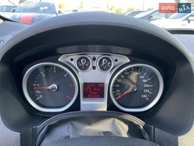 Сірий Форд Куга, об'ємом двигуна 2 л та пробігом 202 тис. км за 9500 $, фото 6 на Automoto.ua