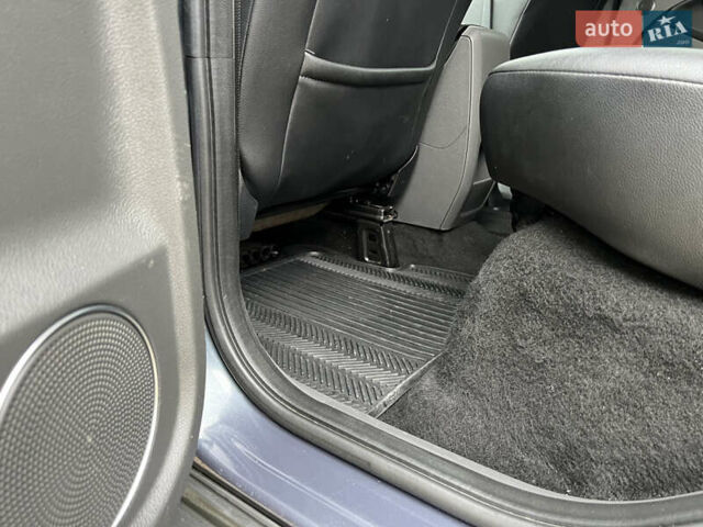 Серый Форд Куга, объемом двигателя 2 л и пробегом 180 тыс. км за 10900 $, фото 34 на Automoto.ua