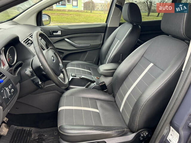 Серый Форд Куга, объемом двигателя 2 л и пробегом 180 тыс. км за 10900 $, фото 22 на Automoto.ua