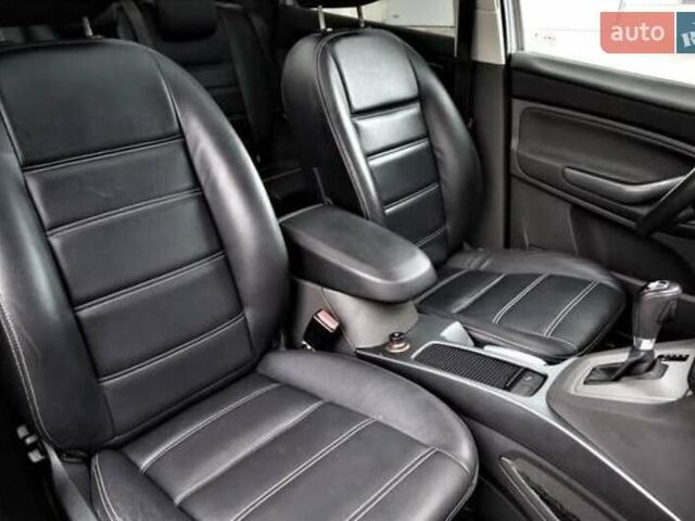 Форд Куга 2011 в Харькове на Automoto.ua Серый Форд Куга, объемом двигателя 2 л и пробегом 280 тыс. км за 12500 $, фото 2 на Automoto.ua