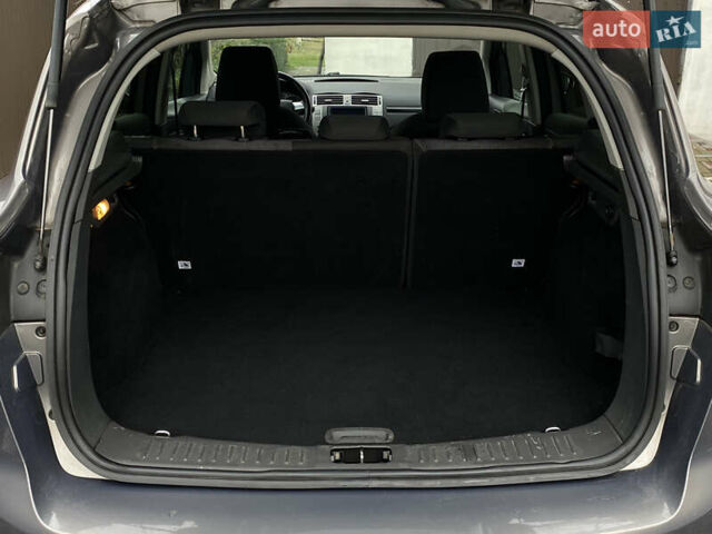 Сірий Форд Куга, об'ємом двигуна 2 л та пробігом 210 тис. км за 12100 $, фото 16 на Automoto.ua