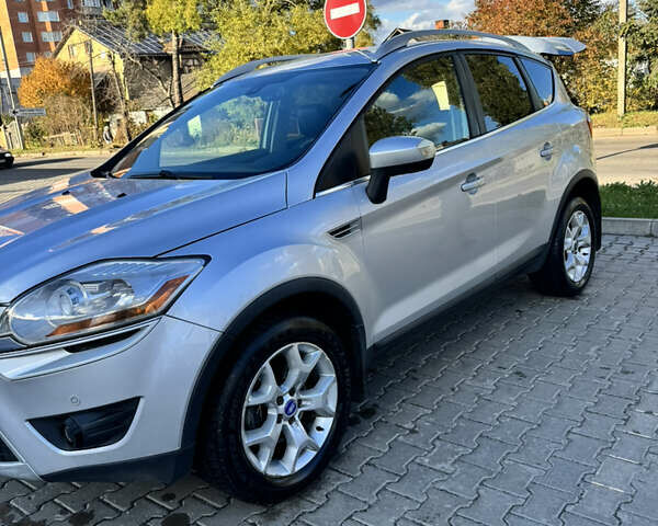 Серый Форд Куга, объемом двигателя 2 л и пробегом 198 тыс. км за 9500 $, фото 16 на Automoto.ua